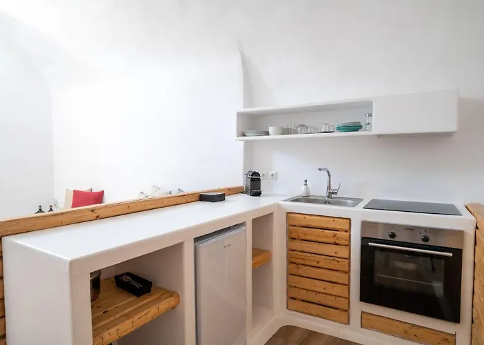 Karpimo Suites